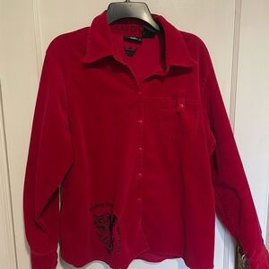 Harley-Davidson women’s red corduroy button up long sleeve top. Size 2W.